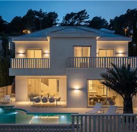 Luxury 4 Bedroom Brac Island Beach Front Villa